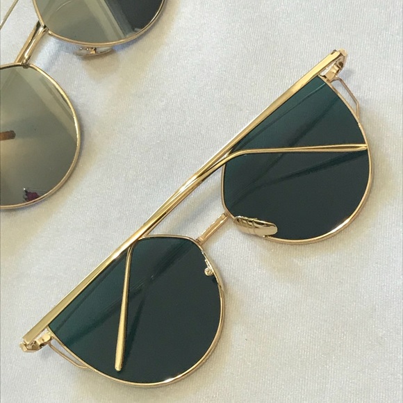 Flat Metal Vintage Cat Eye Mirror Sunglasses - Picture 2 of 5